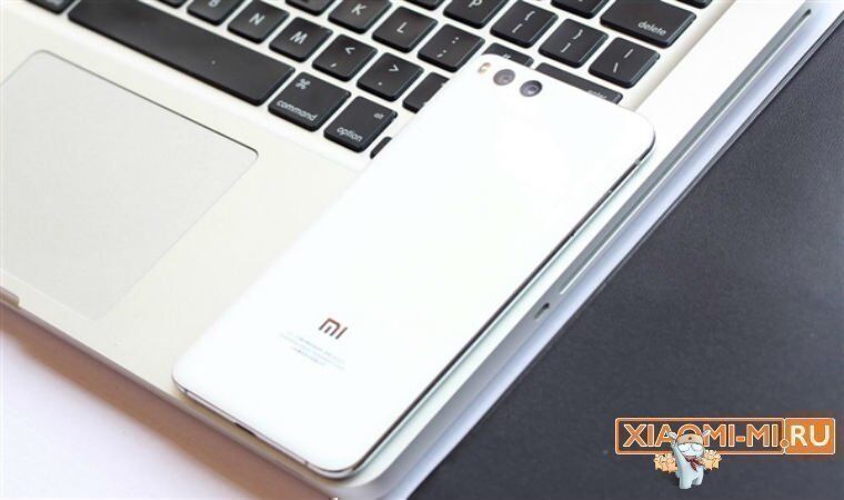Белый Xiaomi Mi6 