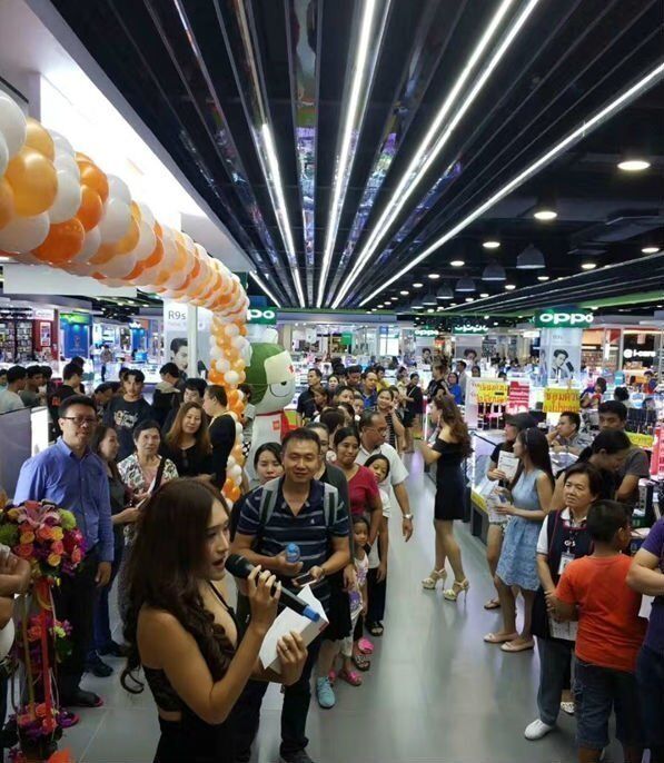Открытие фирменного магазина Сяоми в Таиланде