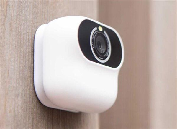 Новую камеру Сяоми можно прикрепить к стене