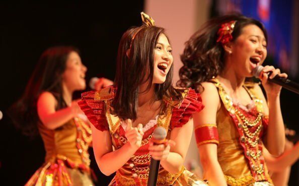 AKB48 на сцене