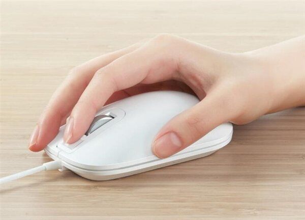 Компьютерная мышка Xiaomi Jesis Smart Fingerprint Mouse получила сканер отпечатков пальцев