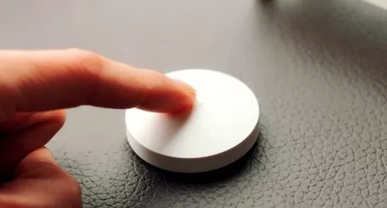 Внешний вид умной кнопки из комплекта Xiaomi Mi Smart Home Kit