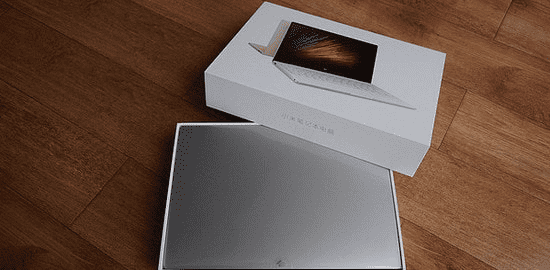 Дизайн коробки Xiaomi Mi Notebook Air 12,5