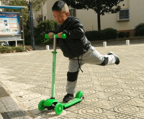 Управление самокатом Xiaomi Beva Children's Scooter
