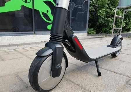 Внешний вид мотор-колеса электросамоката Ninebot Kickscooter