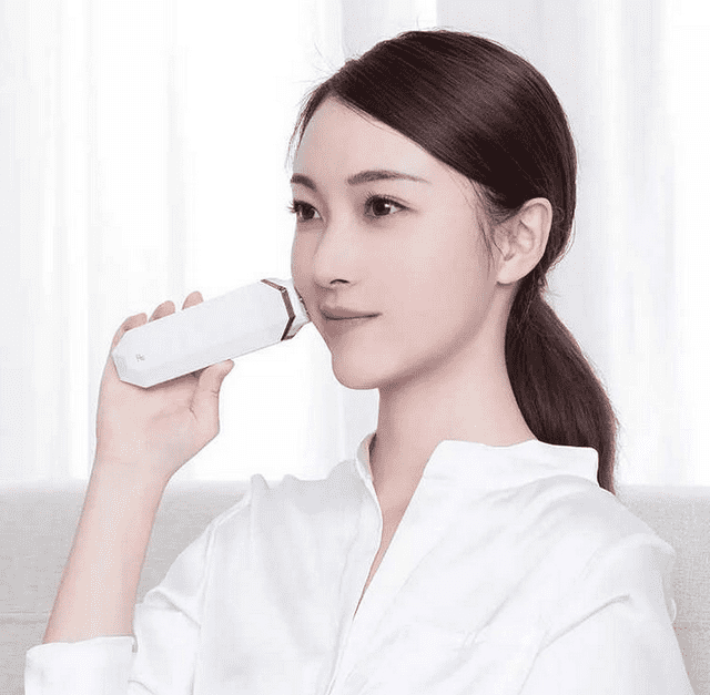 Пример работы массажера для лица Xiaomi InFace RF Beauty Instrument MS6000