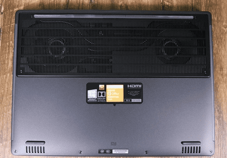 Внешний вид нижней части корпуса ноутбука Сяоми Mi Gaming Laptop