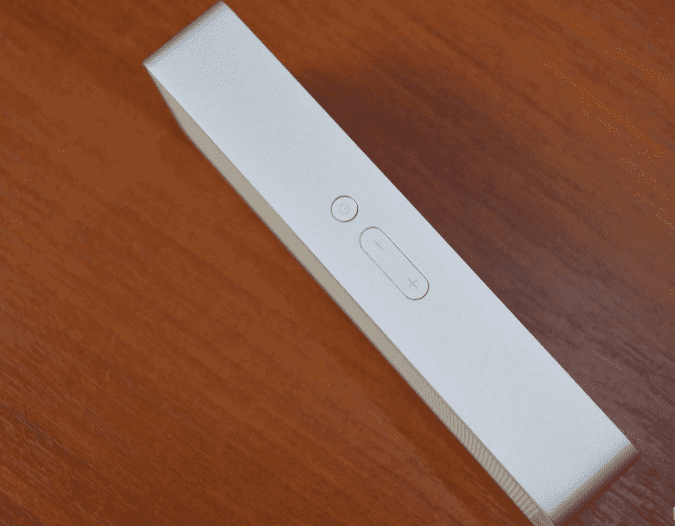 Кнопки управления на колонке Xiaomi Mi Square Box Bluetooth Speaker 2