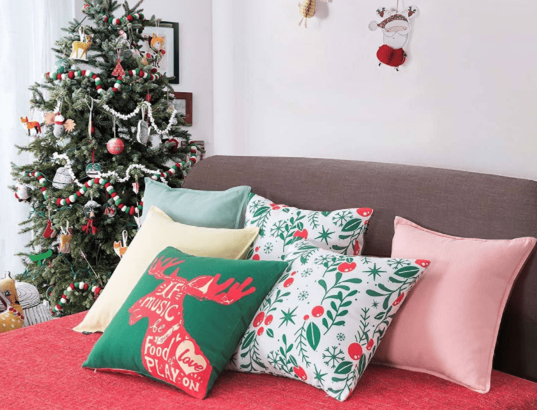 Подушки Xiaomi Christmas Pillow