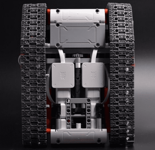 Внешний вид гусениц робота-танка конструктора Xiaomi Mi Bunny MITU Block Robot Machine Armor
