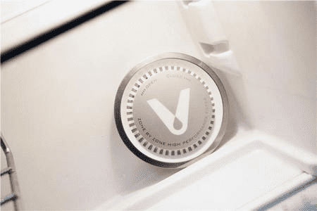 Пример размещения фильтра Xiaomi Viomi Refrigerator Herbaceous Sterilization Filter в холодильнике