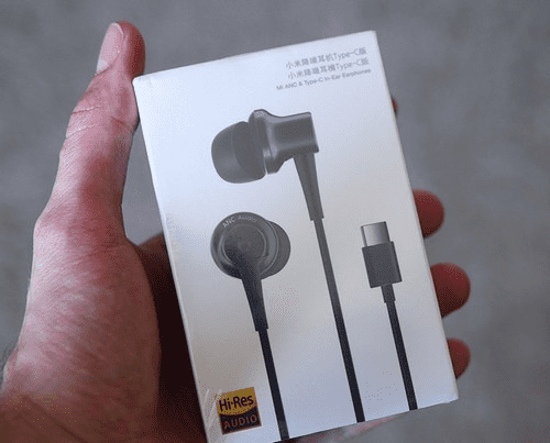 Дизайн коробки наушников Xiaomi Mi ANC & Type-C In-Ear Earphones
