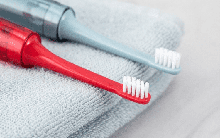 Дизайн щетинок зубной щетки Xiaomi Jordan Judy Creative Hanging Travel Toothbrush PT033 
