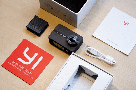 Состав комплекта Xiaomi Yi Lite Action Camera