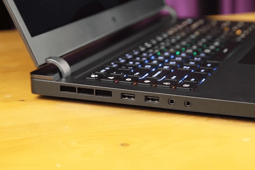 Технологические разъемы на левой грани ноутбука Xiaomi Mi Gaming Laptop
