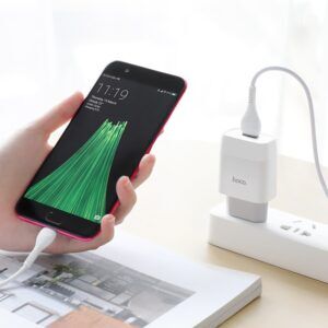 СЗУ HOCO C72A Glorious 1xUSB, 2.1А USB кабель MicroUSB, 1м (белый) - 3 СЗУ HOCO C72A Glorious 1xUSB, 2.1А USB кабель MicroUSB, 1м (белый) - 3