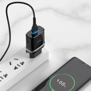 СЗУ HOCO C12Q Smart 1xUSB, 3А, 18W, QC3.0, LED USB кабель MicroUSB, 1м (черный) - 2 СЗУ HOCO C12Q Smart 1xUSB, 3А, 18W, QC3.0, LED USB кабель MicroUSB, 1м (черный) - 2