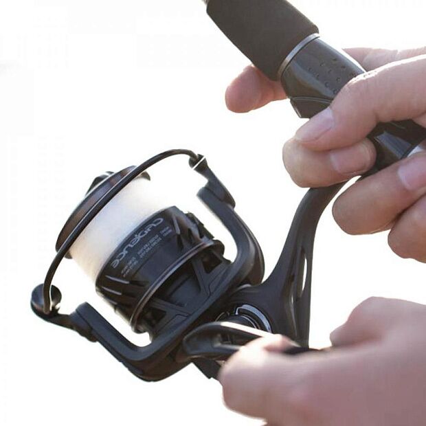 Спиннинг Cadence Carbon Fiber 2.1m (Black) - 2 Спиннинг Cadence Carbon Fiber 2.1m (Black) - 2